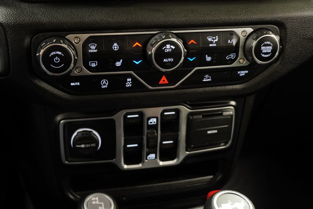 Certified 2024 Jeep Wrangler Unlimited Sport AWD/4WD image 17