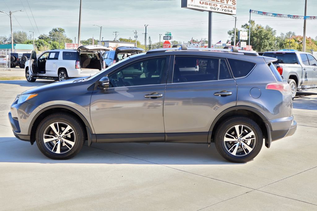 Used 2017 Toyota RAV4 XLE image 5