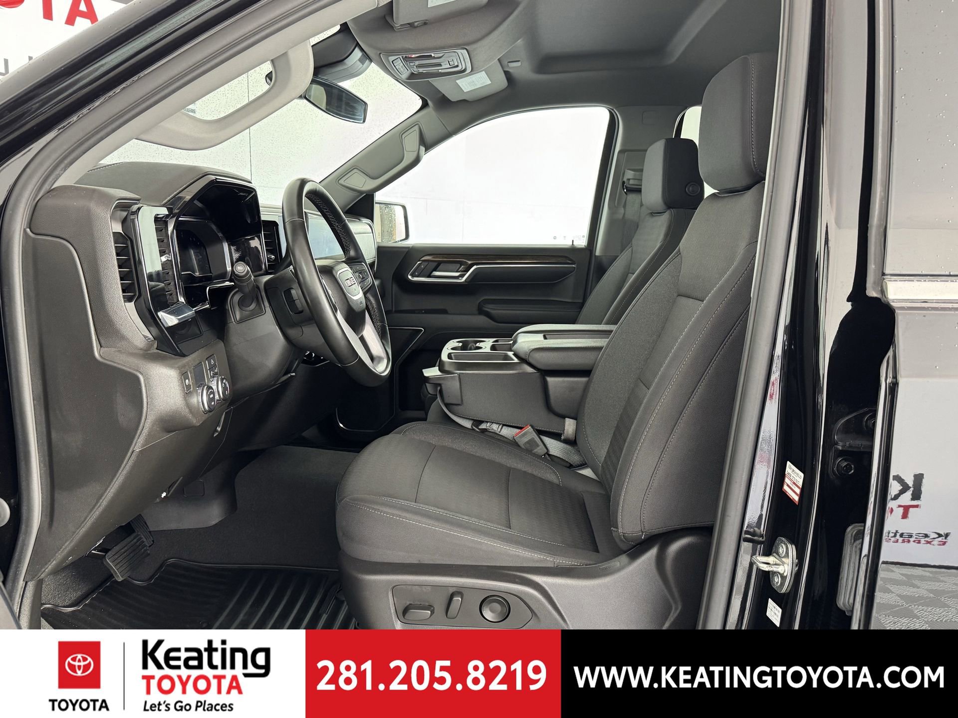 Used 2024 GMC Sierra 1500 SLE w/ Preferred Package RWD image 14