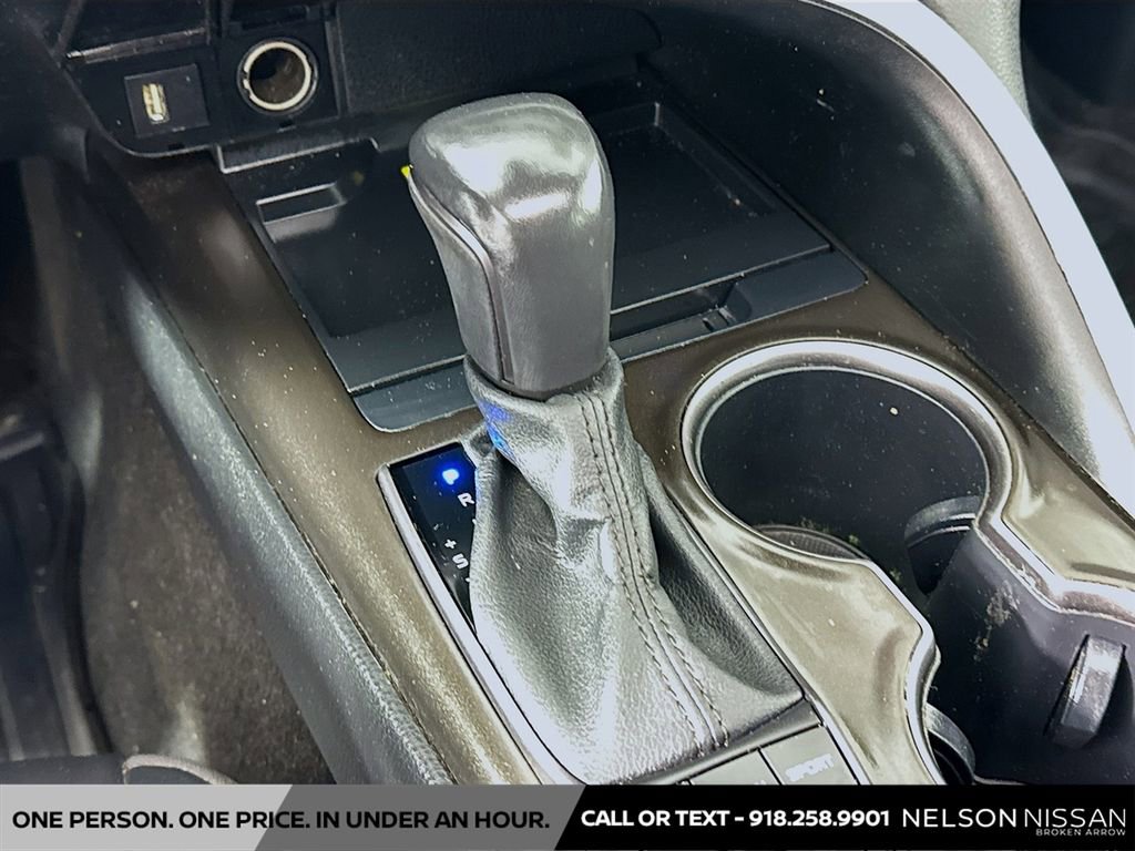 Used 2023 Toyota Camry XSE w/ Cold Weather Package FWD image 17