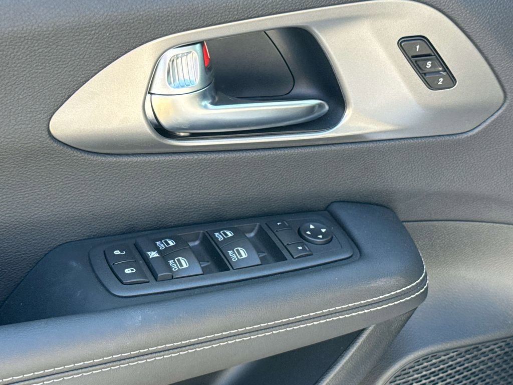 New 2026 Chrysler Pacifica Select image 19