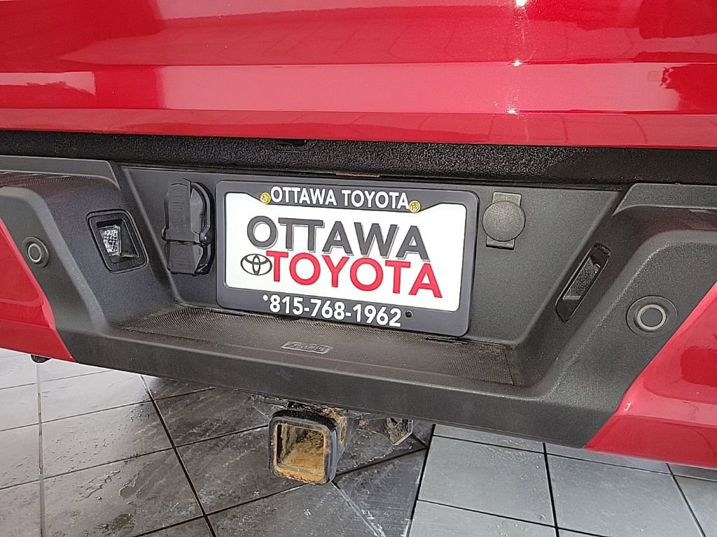 Used 2022 Ford F150 Lariat w/ Equipment Group 502A High AWD/4WD image 17