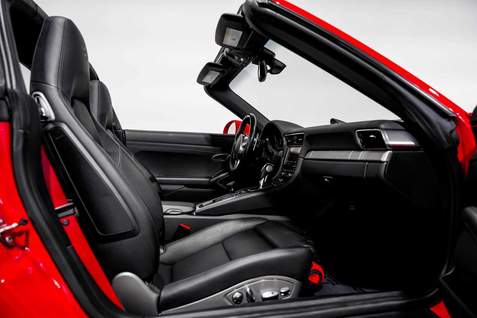 Used 2015 Porsche 911 Targa 4S AWD/4WD image 32