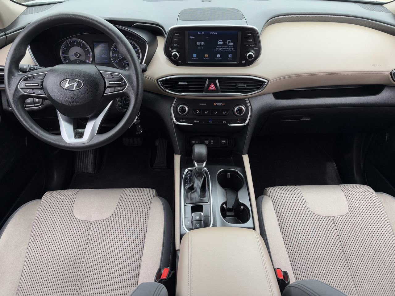 Used 2019 Hyundai Santa Fe SE image 11