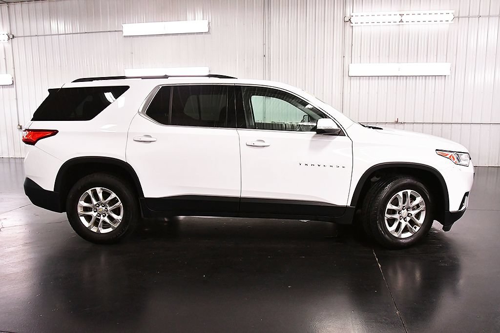 Used 2021 Chevrolet Traverse LT AWD/4WD image 8