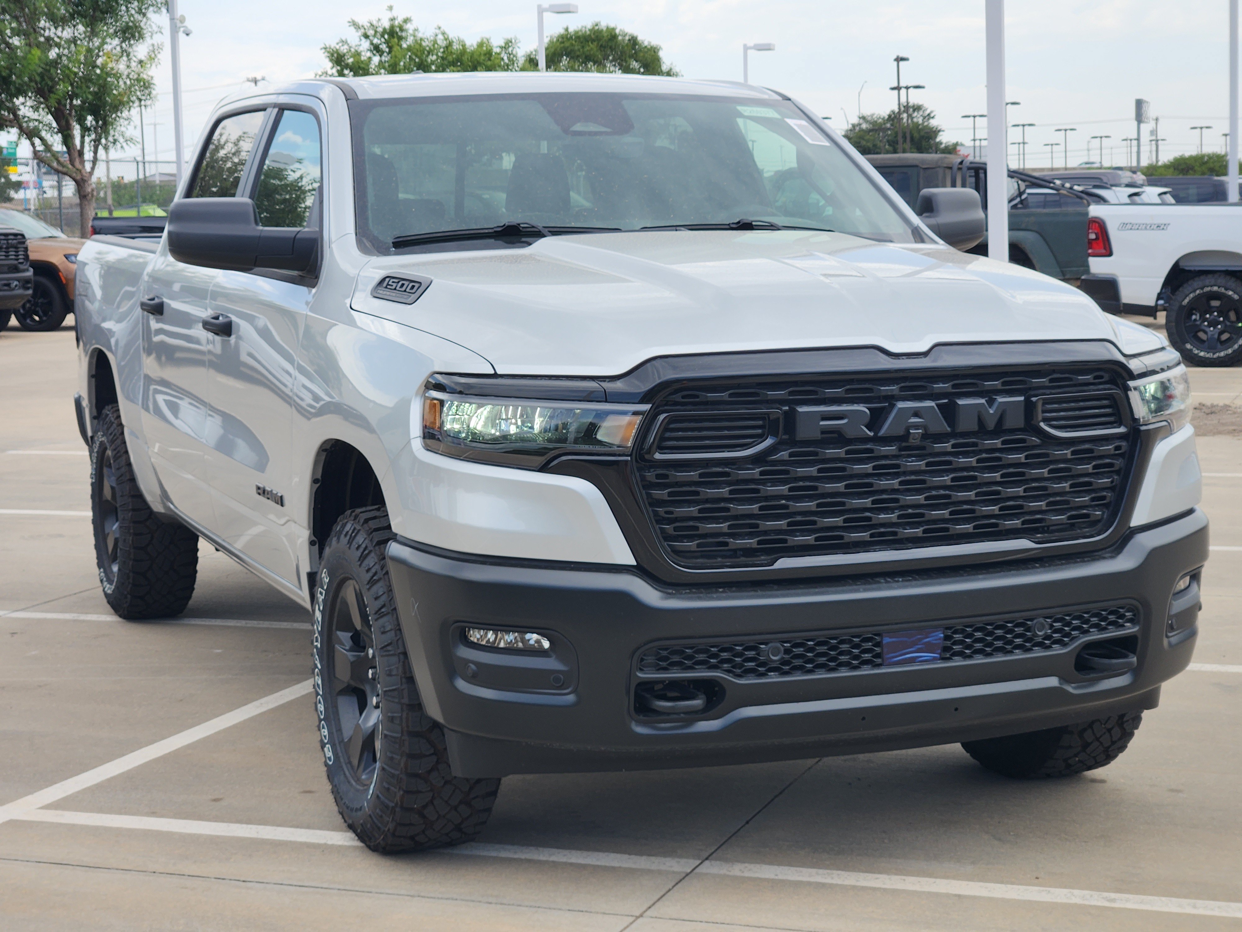 New 2026 RAM 1500 Warlock AWD/4WD image 3