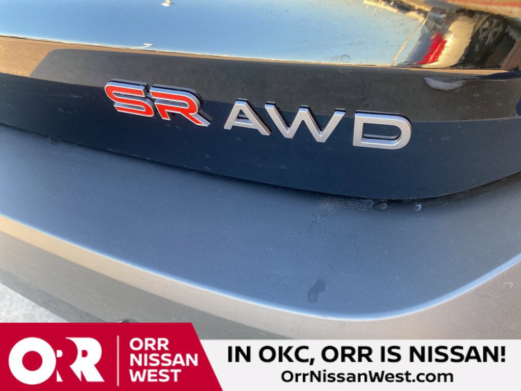 New 2026 Nissan Kicks SR w/ Cold Weather Package AWD/4WD image 11