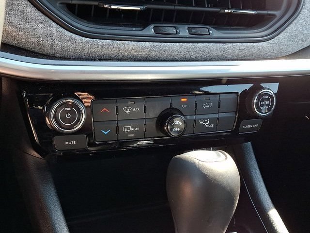 Certified 2024 Jeep Compass Latitude AWD/4WD image 19