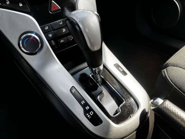Used 2011 Chevrolet Cruze LT FWD image 31