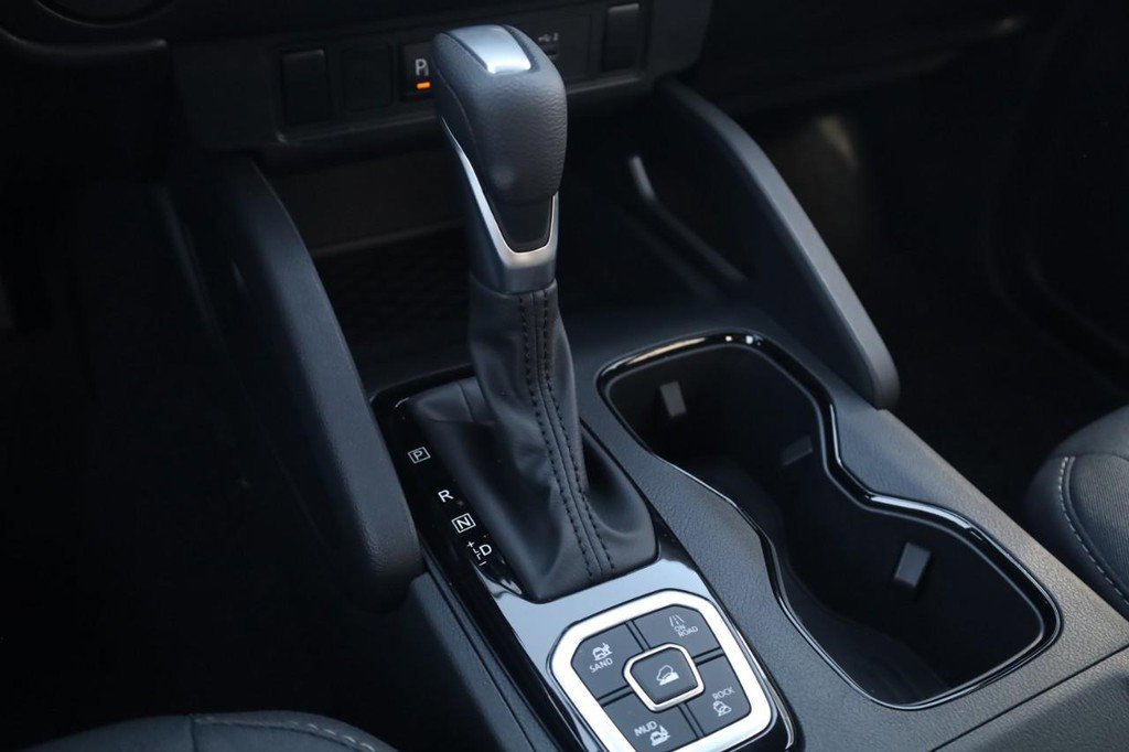 New 2026 Nissan Frontier SV w/ Tow Package image 18