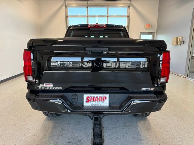 Used 2025 Chevrolet Colorado ZR2 AWD/4WD image 8