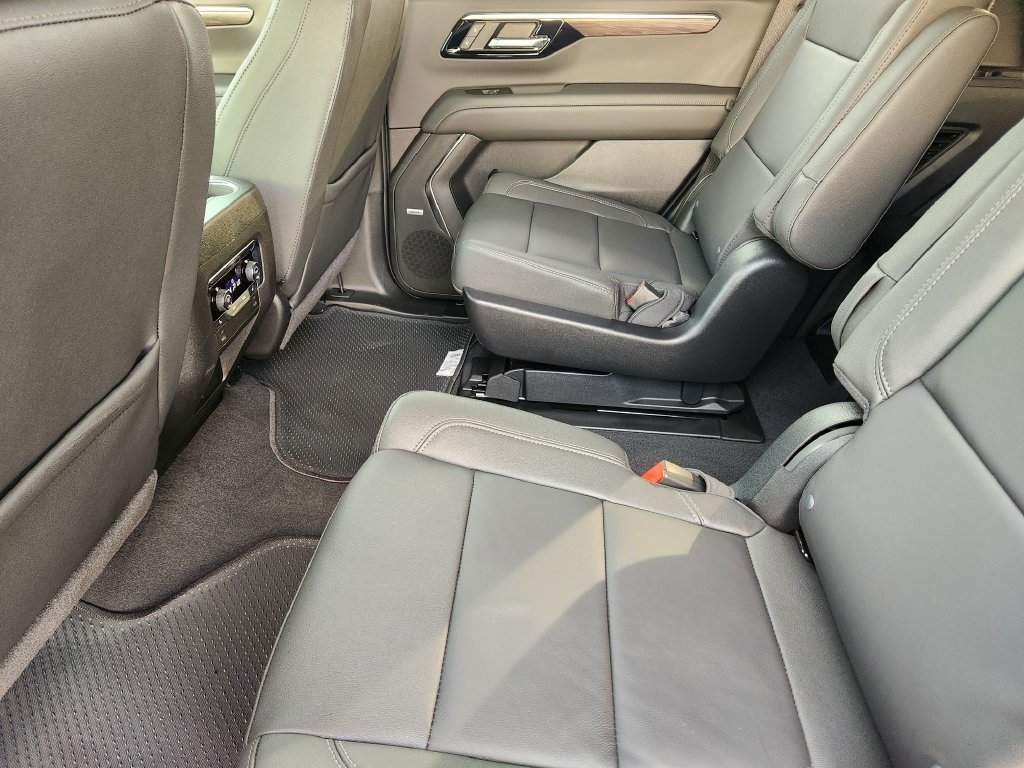 New 2026 Chevrolet Tahoe LT w/ Comfort Package RWD image 19