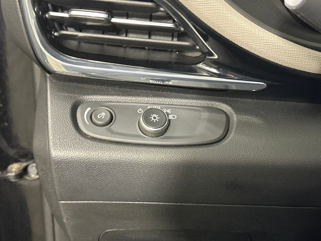 Used 2024 Buick Envista Avenir image 19