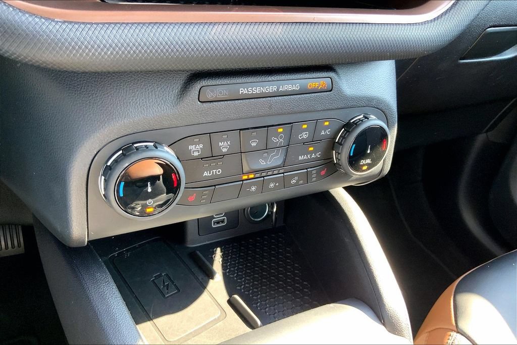 Used 2024 Ford Bronco Sport Outer Banks w/ Tech Package AWD/4WD image 29
