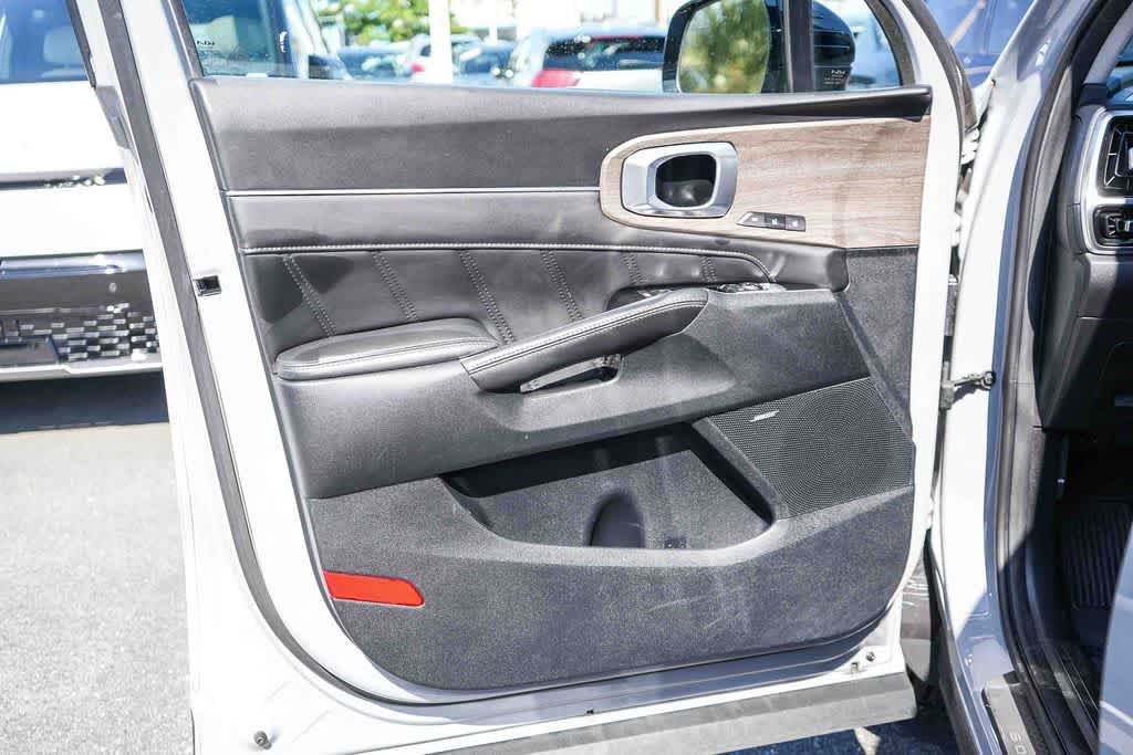 Certified 2023 Kia Sorento SX Prestige AWD/4WD image 23