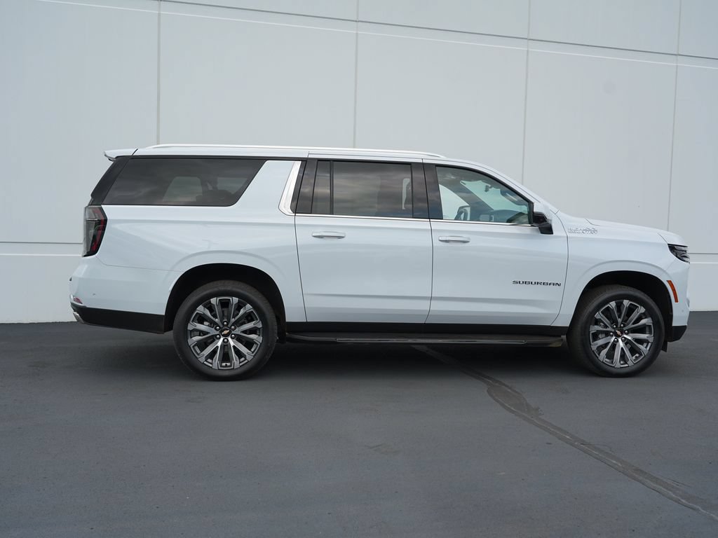 Certified 2026 Chevrolet Suburban High Country w/ Sun And Tow Package AWD/4WD image 2