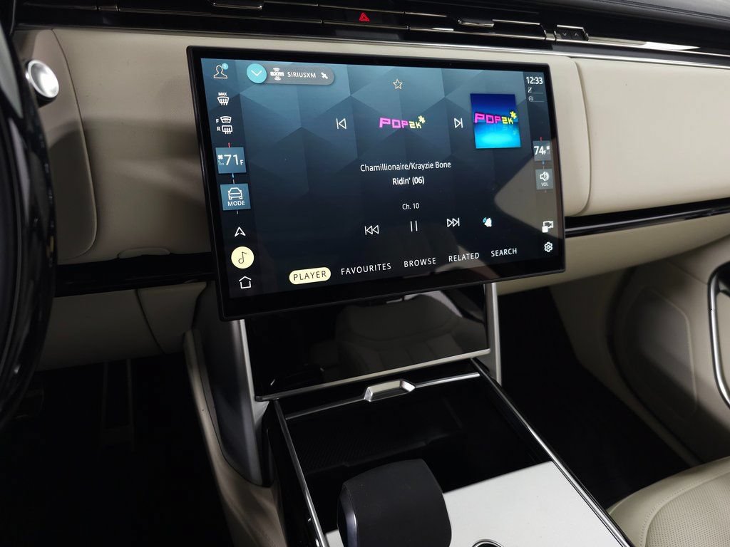 Certified 2025 Land Rover Range Rover SE AWD/4WD image 22