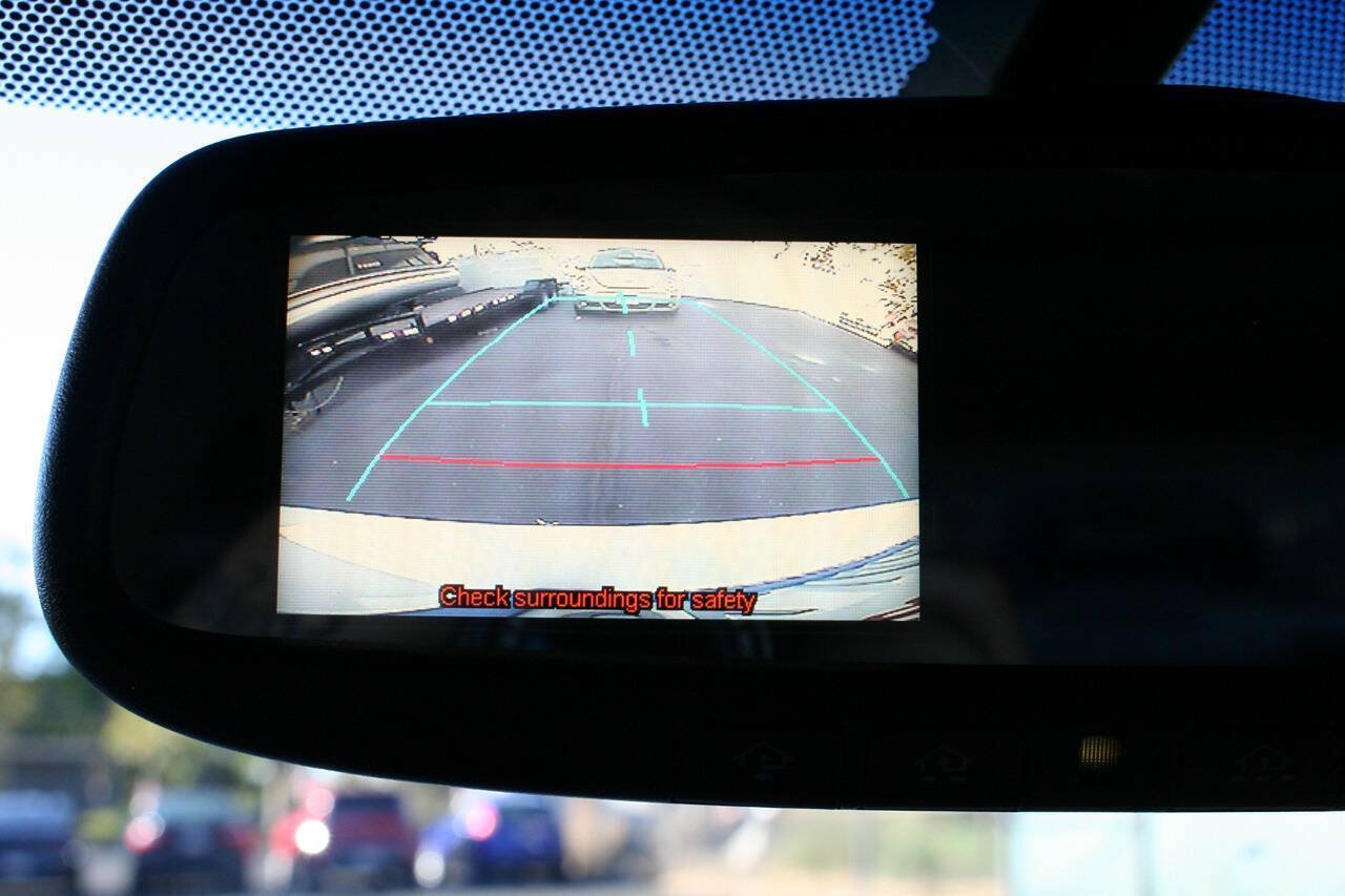 Used 2011 Toyota Avalon FWD image 20