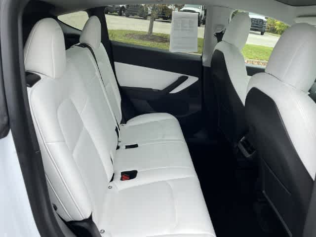 Used 2021 Tesla Model Y Long Range AWD/4WD image 18