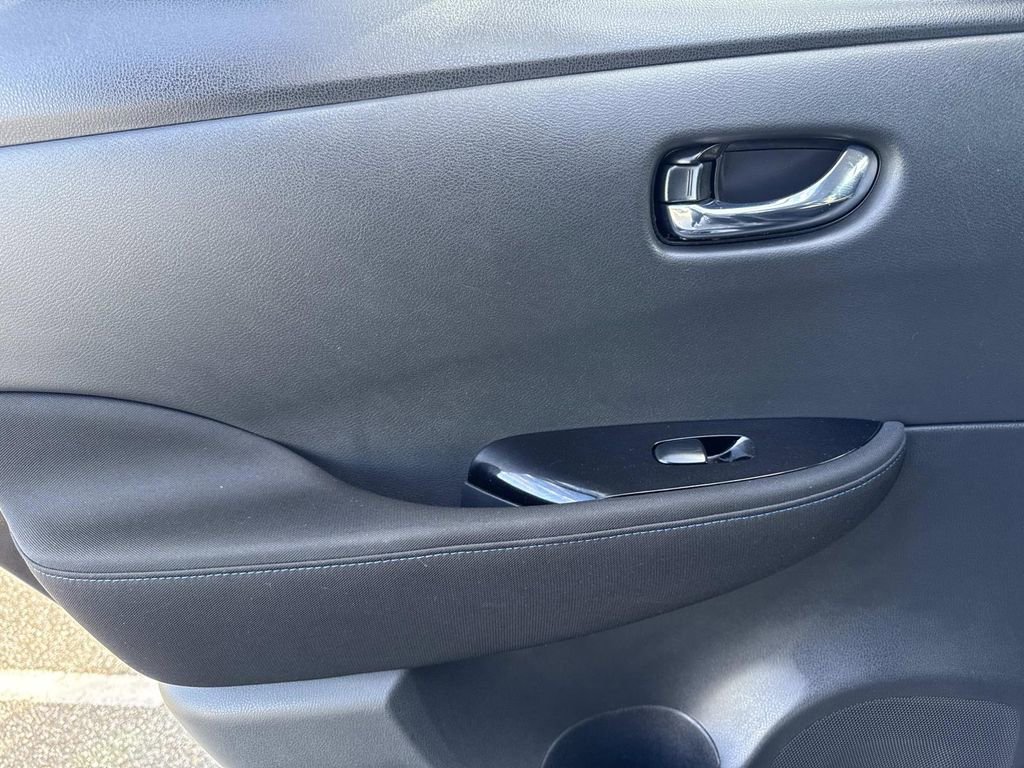 Used 2021 Nissan Leaf SV Plus image 12