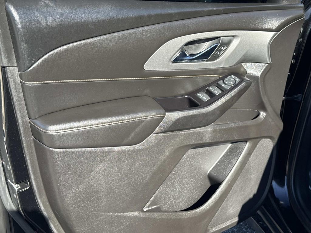 Used 2019 Chevrolet Traverse LS w/ LPO, Blackout Package image 17