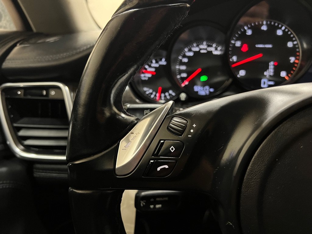 Used 2011 Porsche Panamera 4 AWD/4WD image 29