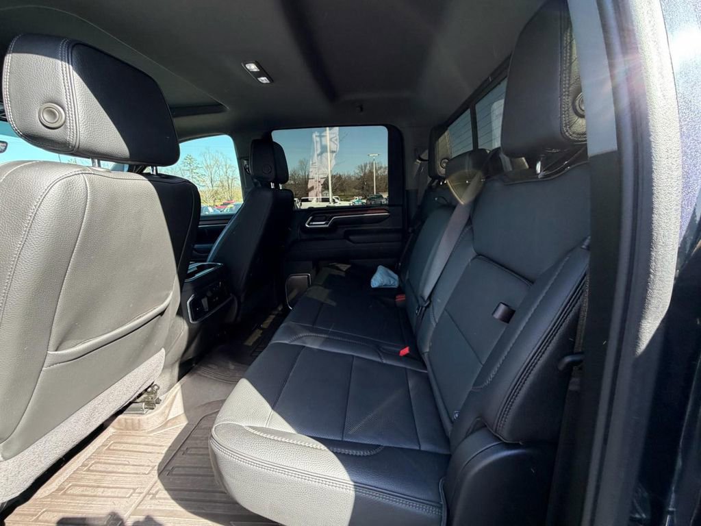 Used 2024 GMC Sierra 2500 Denali w/ Denali Reserve Package image 13