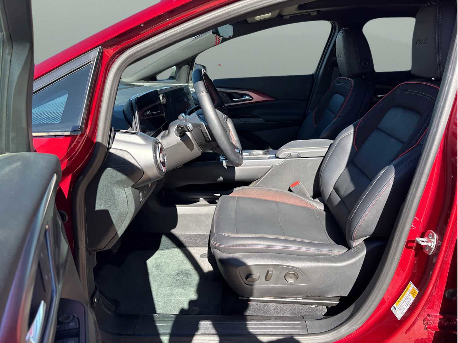 Used 2024 Chevrolet Equinox EV RS w/ Active Safety Package 3 image 9