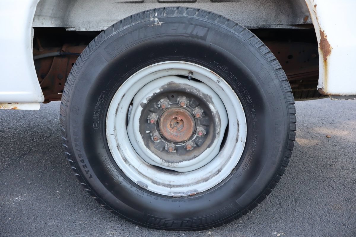 Used 2006 Ford E-250 and Econoline 250 RWD image 29