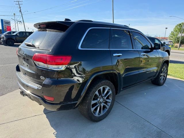 Used 2017 Jeep Grand Cherokee Overland AWD/4WD image 10