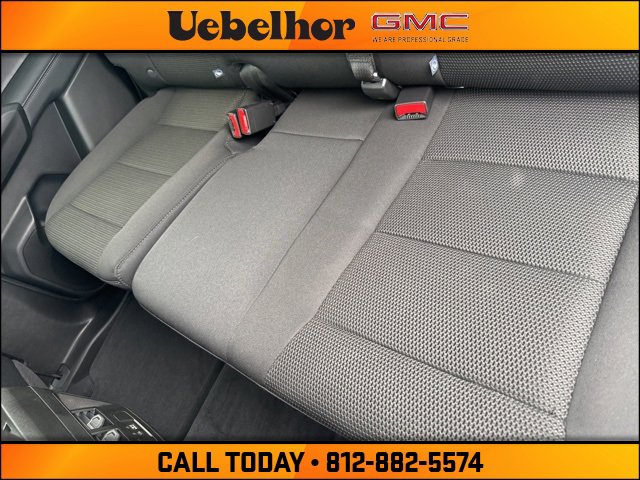 New 2025 GMC Canyon Elevation w/ Convenience Package image 18