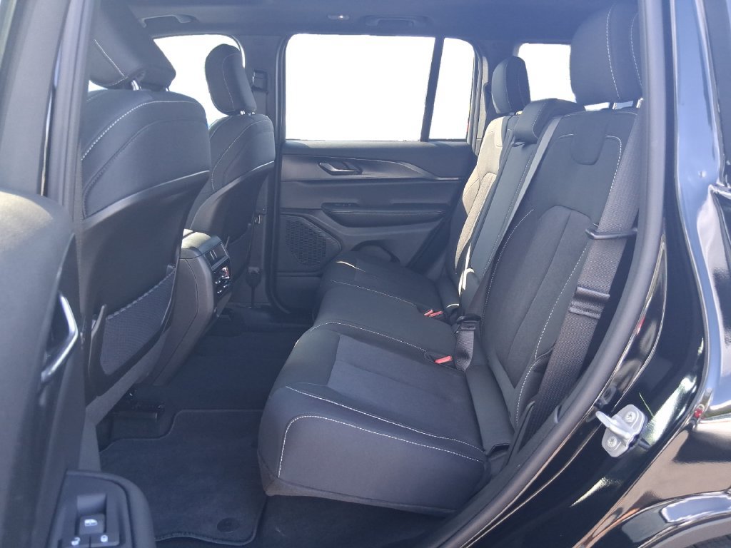 New 2027 Jeep Grand Cherokee Laredo X AWD/4WD image 27