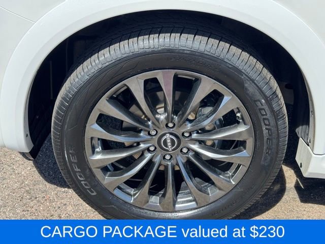Used 2022 Nissan Armada Platinum w/ Captain's Chairs Package image 11