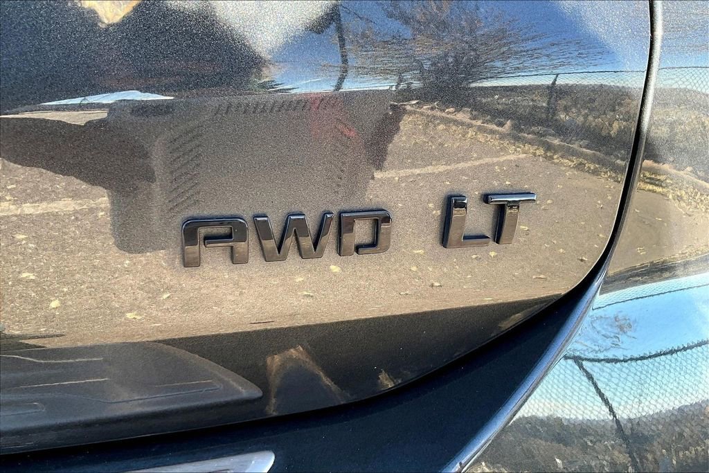 Used 2018 Chevrolet Equinox LT w/ LPO, Blackout Package image 34