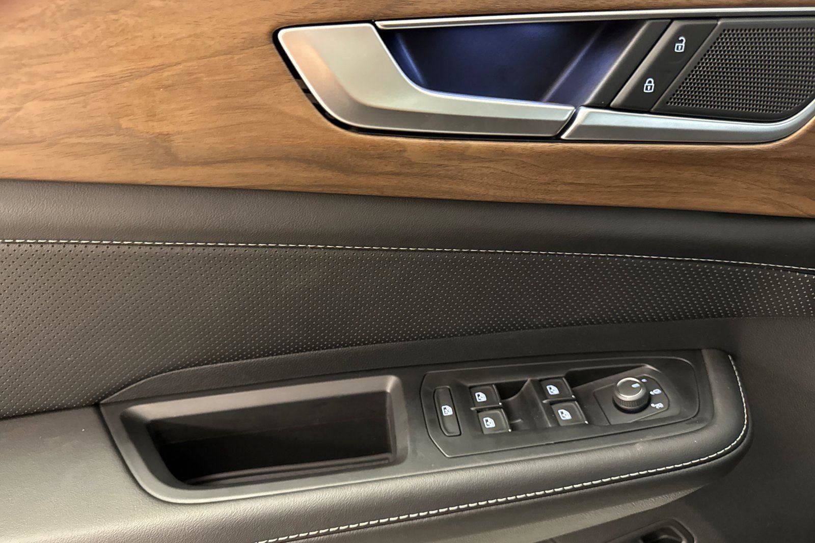 New 2026 Volkswagen Atlas SE image 10