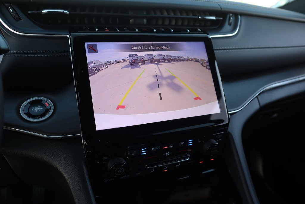 New 2025 Jeep Grand Cherokee L Overland w/ Luxury Tech Group IV image 6