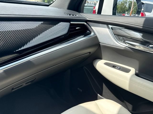 Used 2025 Cadillac XT6 Sport w/ LPO, Floor Liner Package AWD/4WD image 35