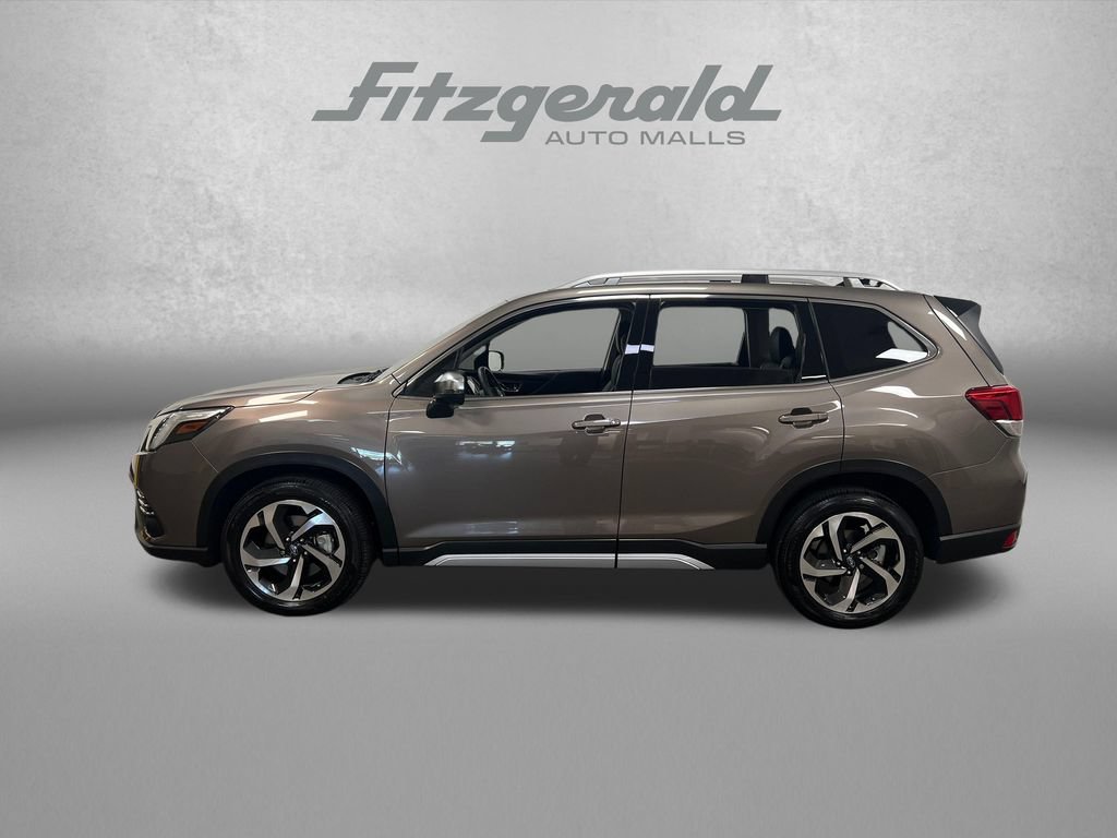 Used 2024 Subaru Forester Touring w/ POP Package 3 AWD/4WD image 2