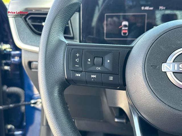 Used 2025 Nissan Kicks SV image 39