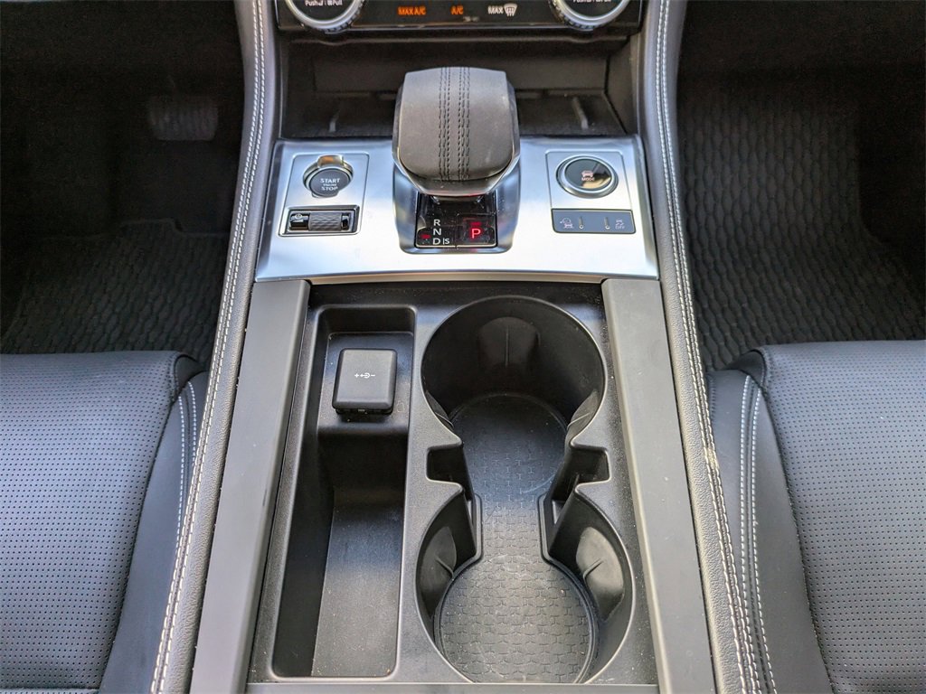 Certified 2025 Jaguar F-PACE R-Dynamic S image 20