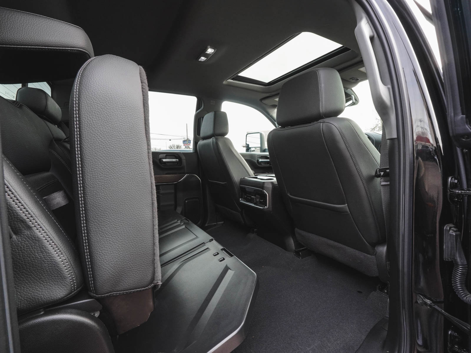 Used 2022 GMC Sierra 3500 Denali image 37