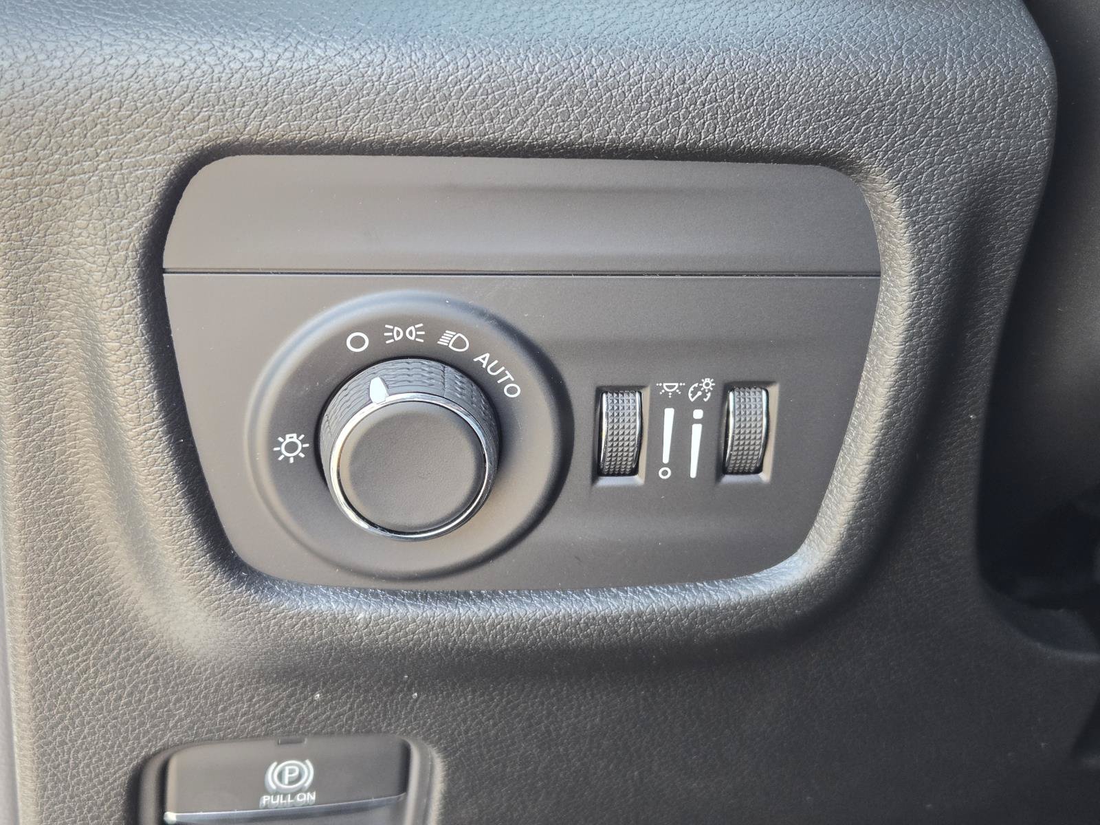 New 2026 Jeep Grand Cherokee Laredo X RWD image 19