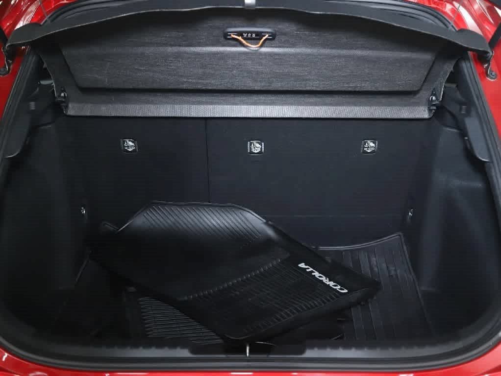 Certified 2021 Toyota Corolla SE w/ Special Edition FWD image 28