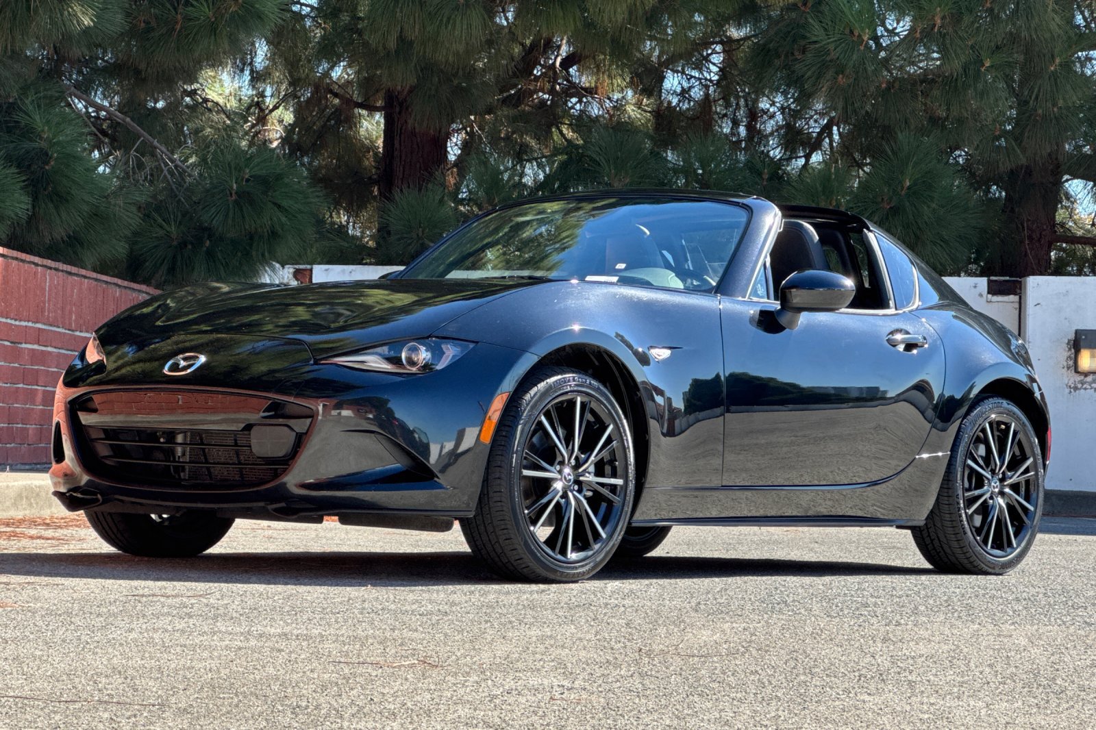 Used 2025 MAZDA MX-5 Miata RF Grand Touring RWD image 8