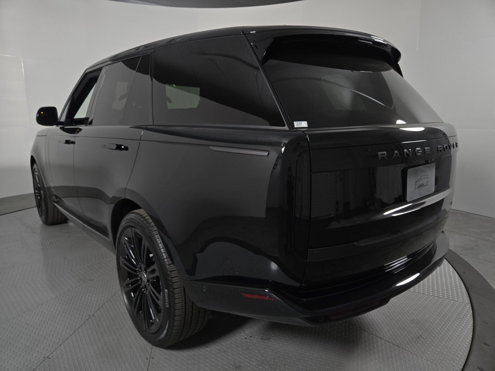 New 2025 Land Rover Range Rover SE image 16