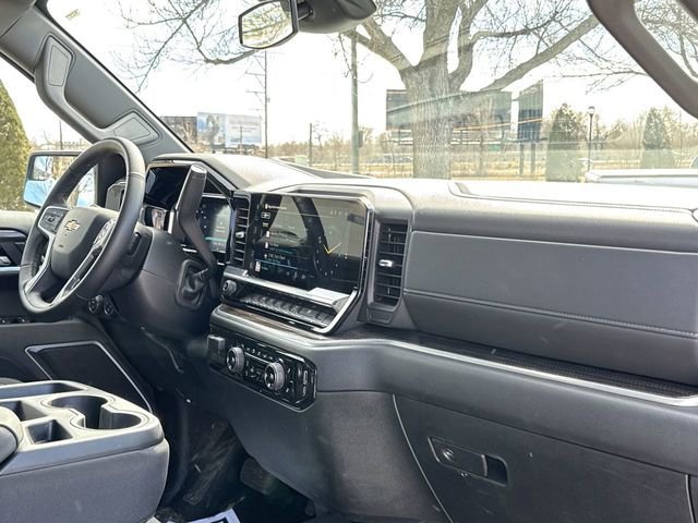 Used 2026 Chevrolet Silverado 1500 LT image 27