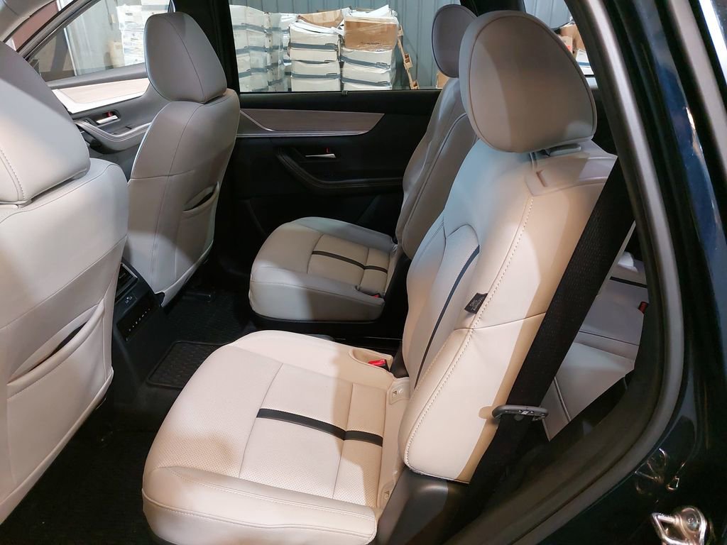 Used 2025 MAZDA CX-90 3.3 Turbo w/ Preferred Package image 15