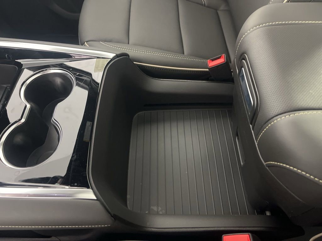 New 2026 Chevrolet Suburban Premier image 42