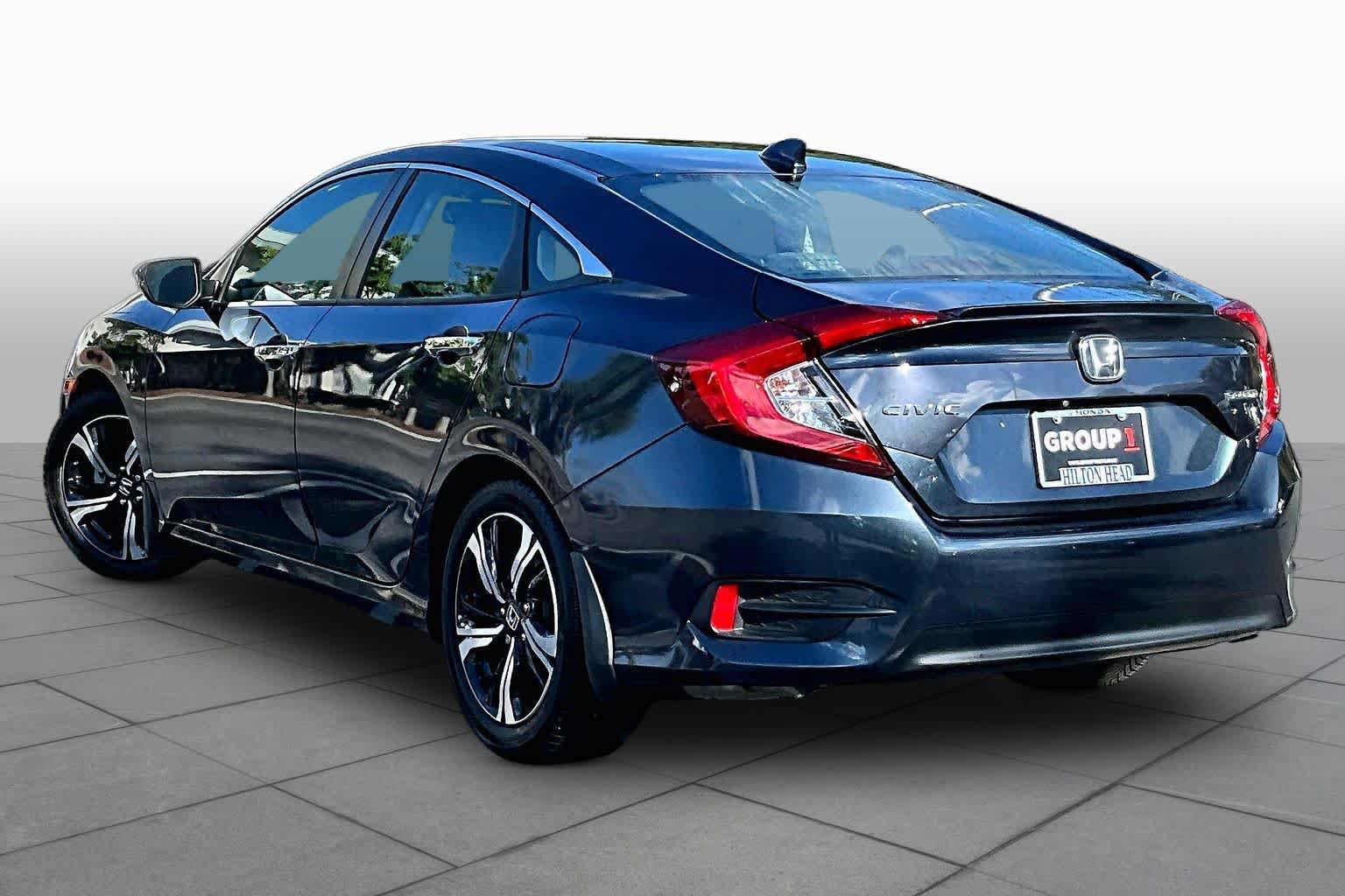 Used 2017 Honda Civic Touring image 12