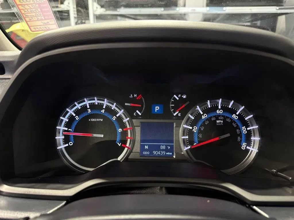 Used 2019 Toyota 4Runner TRD Off-Road AWD/4WD image 13